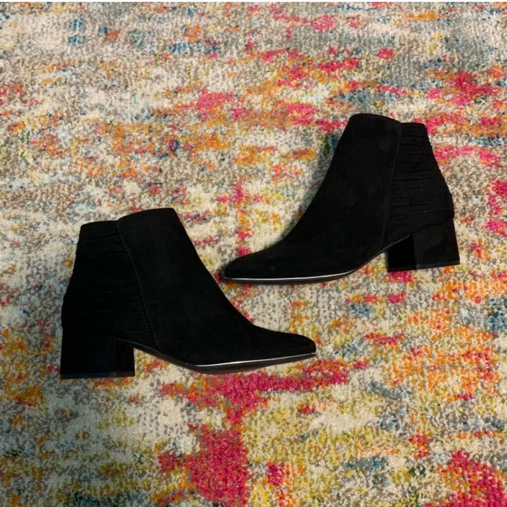 Kelly & Katie Black Block Heel Ankle Booties